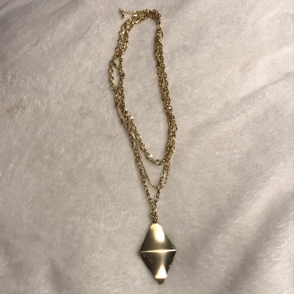 Limelush necklace NWOT Gold 3 strand